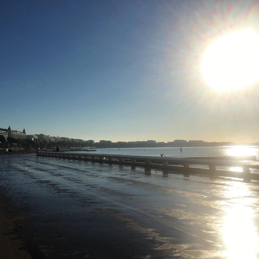T2 proche de la gare, à 10 minutes à pieds de la Croisette, piscine&parking dans résidence de haut standing Cannes Exterior foto