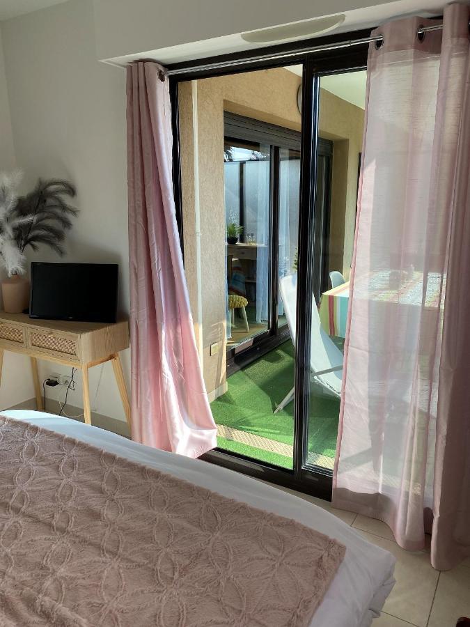 T2 proche de la gare, à 10 minutes à pieds de la Croisette, piscine&parking dans résidence de haut standing Cannes Exterior foto