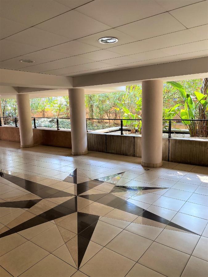 T2 proche de la gare, à 10 minutes à pieds de la Croisette, piscine&parking dans résidence de haut standing Cannes Exterior foto
